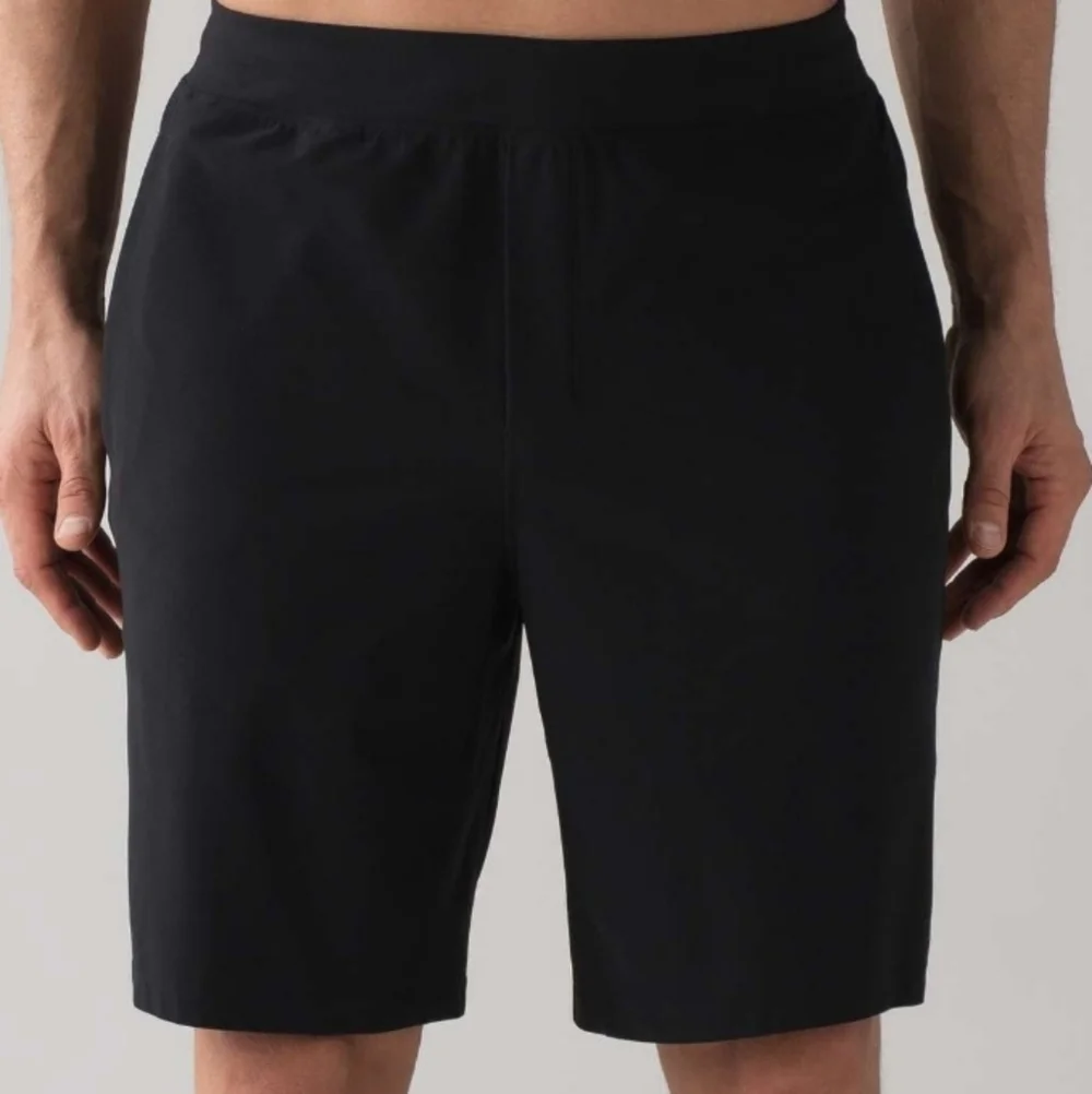 lululemon athletica excellent size